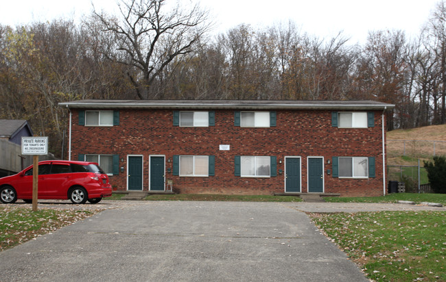 2010 Washington St W in Charleston, WV - Foto de edificio - Building Photo