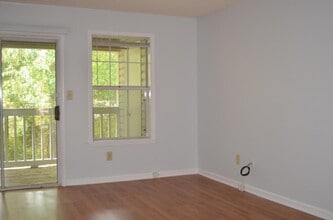 249 Schultz St in Chapel Hill, NC - Building Photo - Building Photo