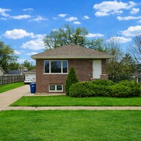 4840 W 119th St in Alsip, IL - Building Photo