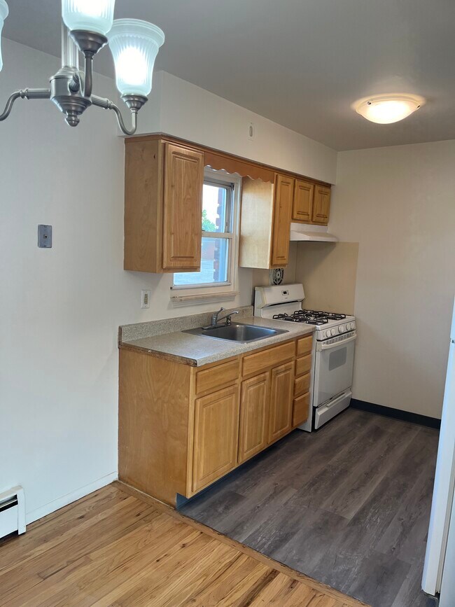 142 Shaler Ave in Fairview, NJ - Building Photo - Building Photo