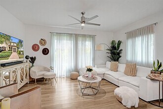 4234 N Dixie Hwy in Oakland Park, FL - Foto de edificio - Building Photo