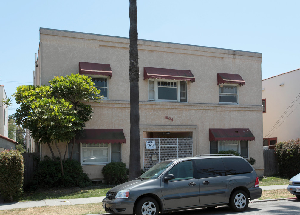 1604 E 3rd St in Long Beach, CA - Building Photo