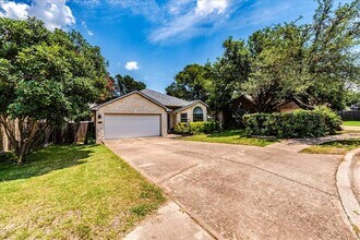 9205 Rock Castle Cove in Austin, TX - Building Photo - Building Photo