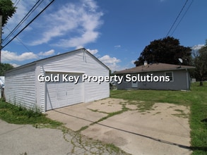 3011 Central Ave in Anderson, IN - Foto de edificio - Building Photo