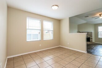 636 Horn St in Crowley, TX - Building Photo - Building Photo