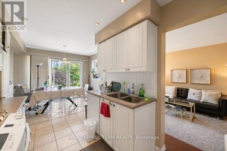 243 Royal Gala Private in Ottawa, ON - Building Photo - Building Photo