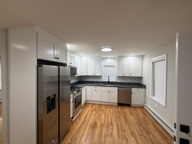 944 Farmington Ave in Berlin, CT - Building Photo - Building Photo