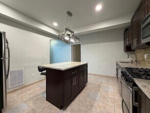 311 5th St in Jersey City, NJ - Building Photo - Building Photo