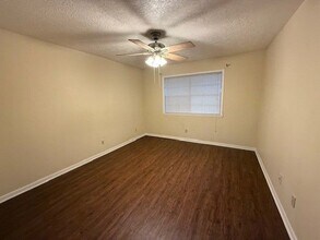 1504 Hawk Tree Dr in College Station, TX - Building Photo - Building Photo