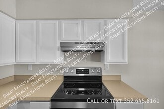 147 SE 13th Ave in Ocala, FL - Building Photo - Building Photo