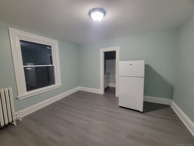 21 Pearl St in Torrington, CT - Building Photo - Building Photo