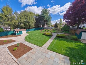 241 Cricket Knoll in Wethersfield, CT - Building Photo - Building Photo