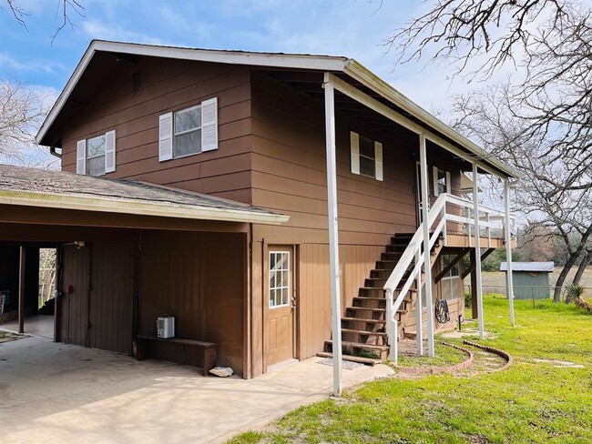 property at 330 Redtop Ln