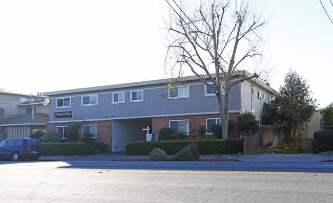 Fruitdale Manor Apartments in San Jose, CA - Foto de edificio - Building Photo