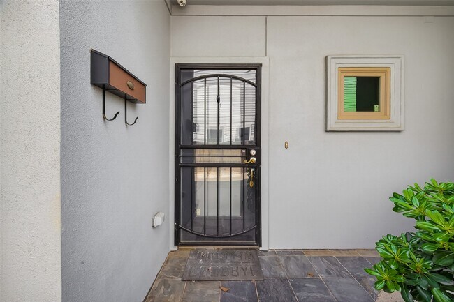 1107 St Charles St in Houston, TX - Building Photo - Building Photo