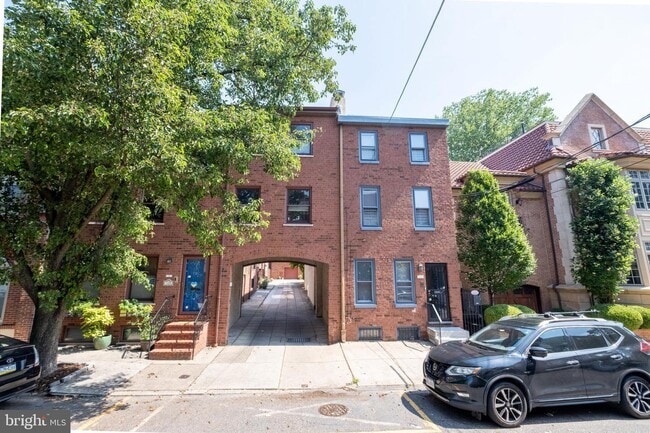 property at 129 Catharine St