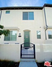 13 Bedford Ct in Arcadia, CA - Building Photo - Building Photo