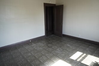 130 E 13th Ave in Gary, IN - Building Photo - Building Photo
