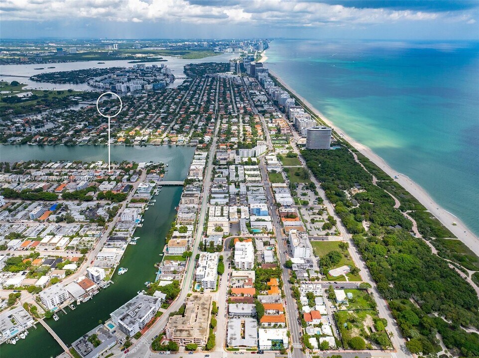 642 86th St in Miami Beach, FL - Foto de edificio