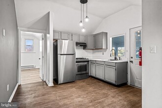 21 Progress Ave in Woodbury, NJ - Building Photo - Building Photo