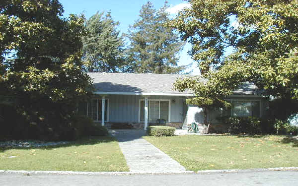 224 El Dorado Ave in Danville, CA - Foto de edificio - Building Photo