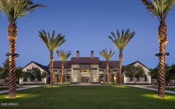 2448 W Maximo Wy in Phoenix, AZ - Building Photo - Building Photo