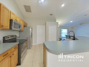 231 Debary Dr in Debary, FL - Building Photo - Building Photo