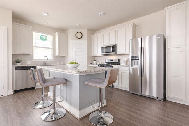 property at 7401 Grand Linden Wy