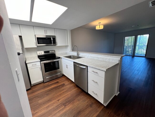 4487 Holly Tree Rd in Wilmington, NC - Foto de edificio - Building Photo