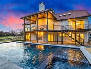 3901 Peak Lookout Dr in Austin, TX - Building Photo - Building Photo