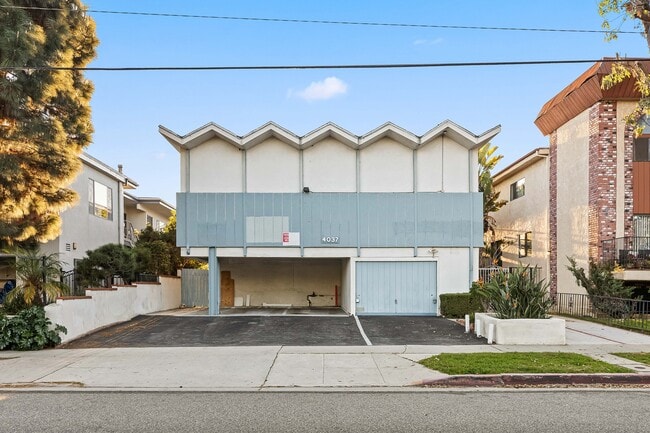 4037 McLaughlin Avenue in Los Angeles, CA - Foto de edificio - Building Photo
