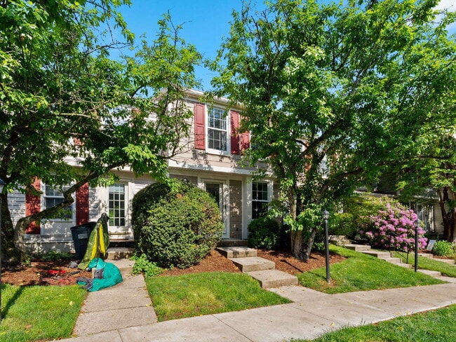 property at 1636 Fieldthorn Dr