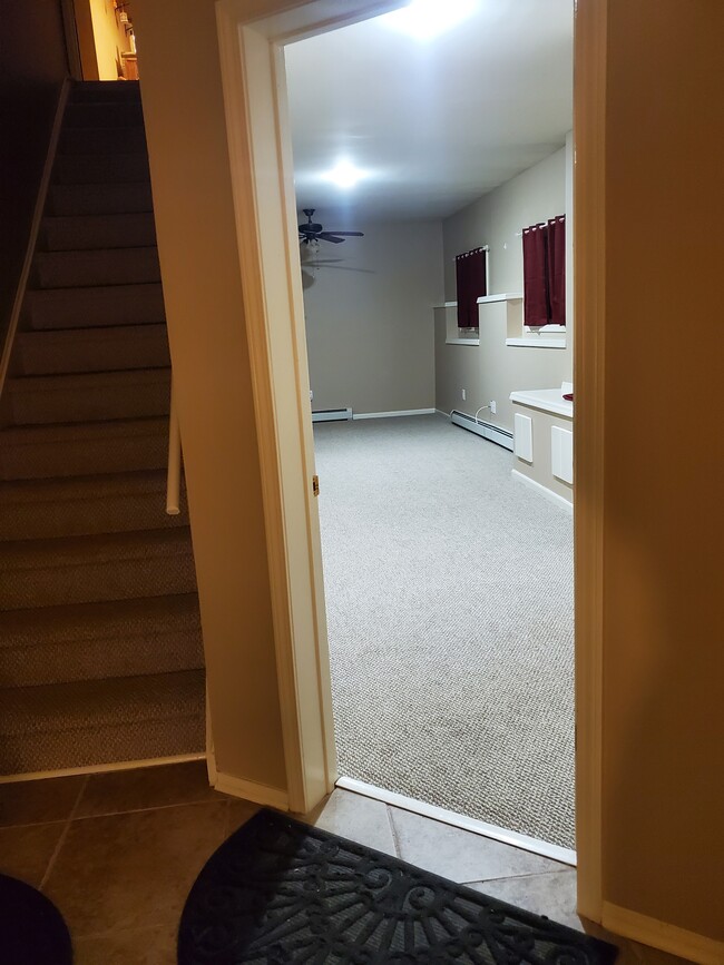 8 Hamilton Ave in Sloatsburg, NY - Building Photo - Building Photo