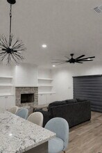 7001 17th St in Lubbock, TX - Foto de edificio - Building Photo