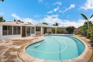 5113 Wilts Pl in San Diego, CA - Building Photo