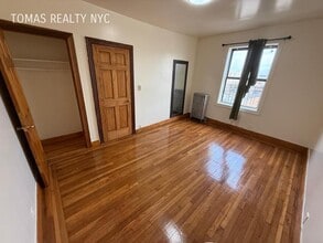 710 E 235th St in Bronx, NY - Building Photo - Building Photo