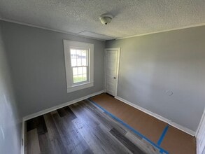 38708 South Ave in Zephyrhills, FL - Building Photo - Building Photo