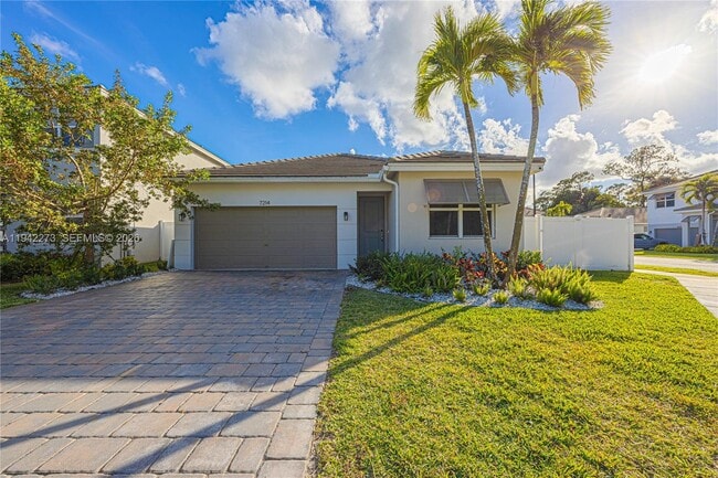 7214 Rockwood Rd in Jupiter, FL - Foto de edificio - Building Photo
