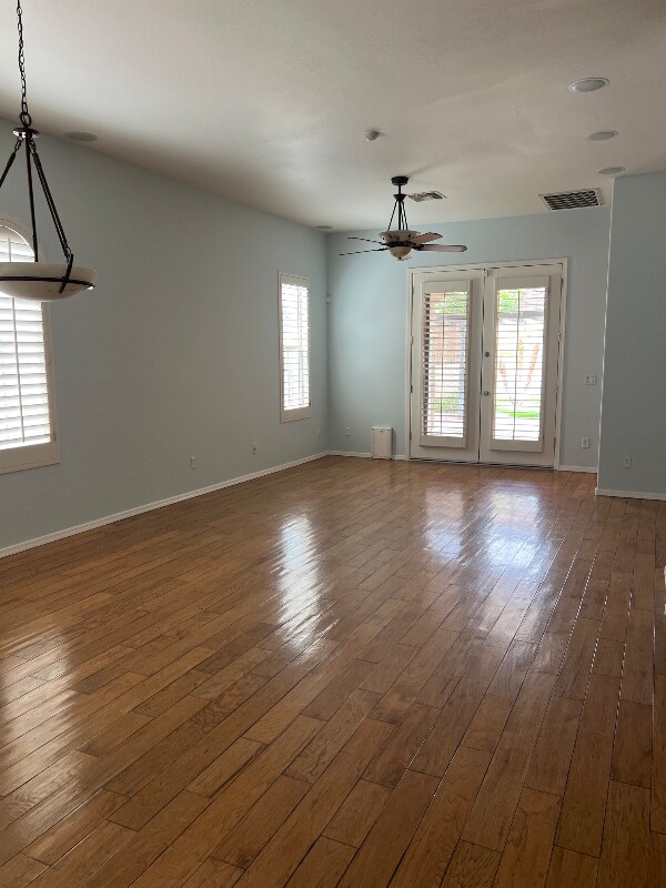 15390 W Old Oak Ln in Surprise, AZ - Building Photo - Building Photo