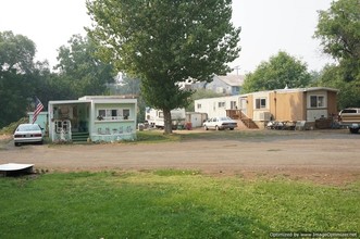 Mobile Home Park in Hornbrook, CA - Building Photo - Building Photo