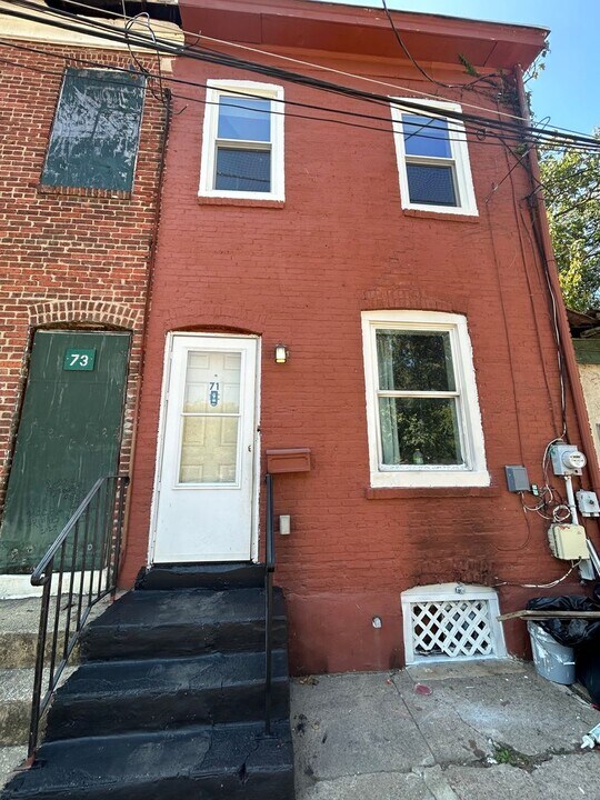 71 Power St in Trenton, NJ - Building Photo
