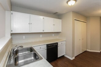 1170 Freemont Ln in Greenwood, IN - Building Photo - Building Photo