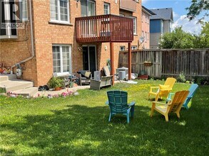 2415 Bankside Dr in Mississauga, ON - Building Photo - Building Photo