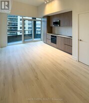 120 Broadway Ave in Toronto, ON - Building Photo