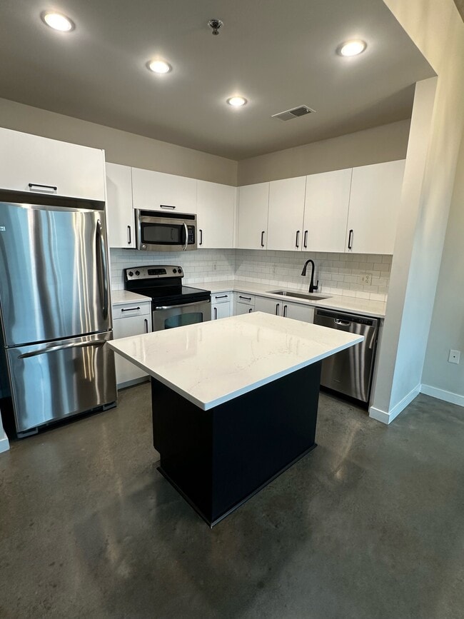 property at 600-612 12th Ave S