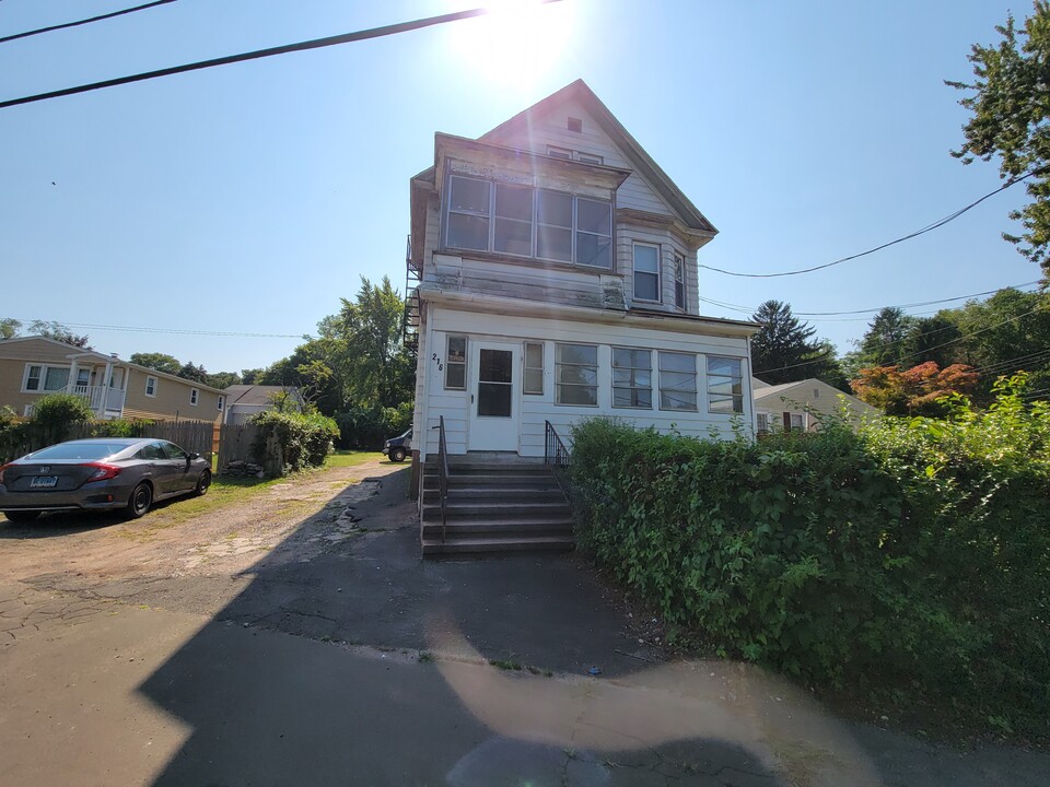 258 Russo Ave, Unit 2 in East Haven, CT - Building Photo