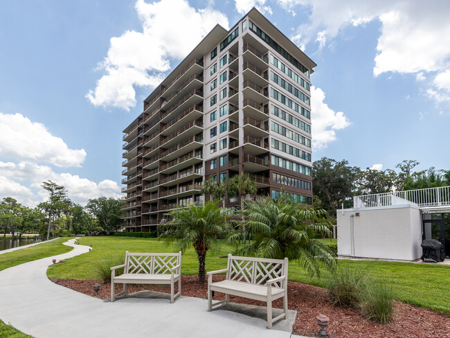 Six Thousand on the River in Jacksonville, FL - Building Photo - Building Photo