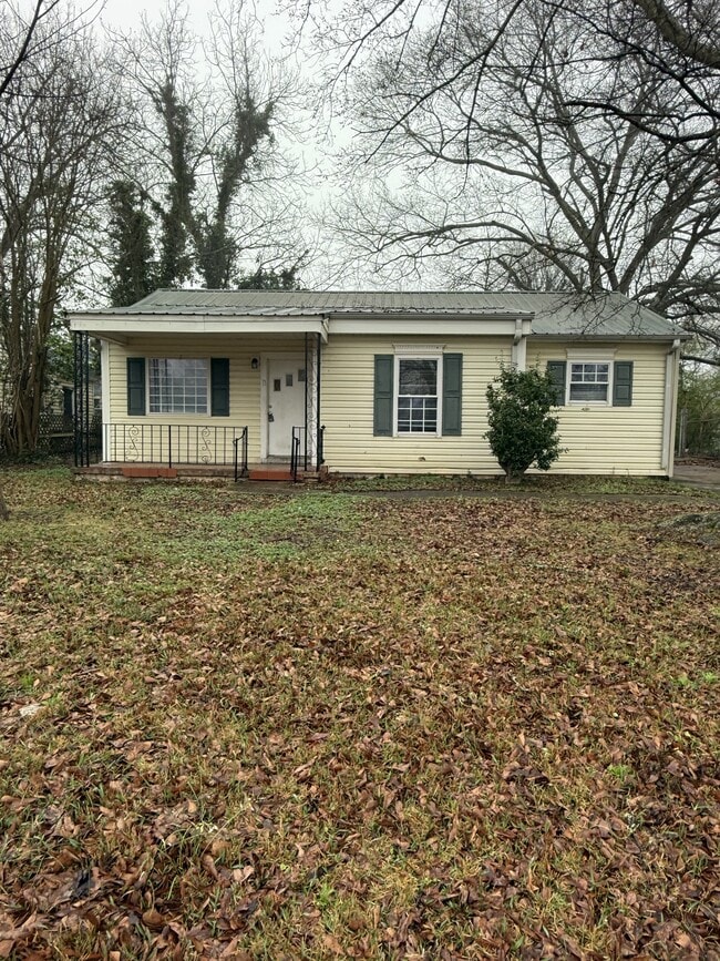 property at 537 Grant St