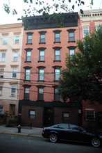 117 WILLOW Ave in Hoboken, NJ - Building Photo - Building Photo