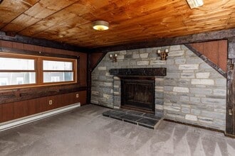 385 E Broadway in Gardner, MA - Building Photo - Building Photo